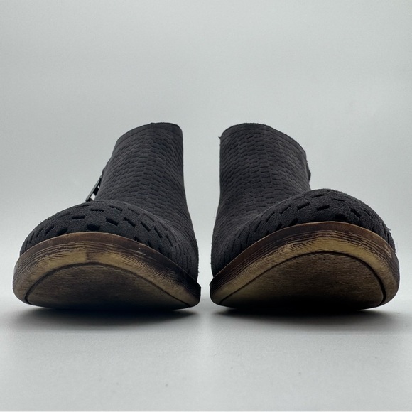 Lucky Brand Brielley Gray Suede Leather Perforated Ankle Bootie Size 9.5 M - Picture 2 of 11